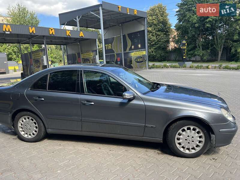 Седан Mercedes-Benz E-Class 2004 в Вінниці