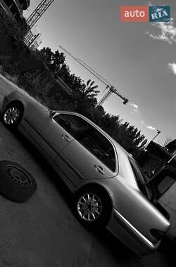 Седан Mercedes-Benz E-Class 2001 в 