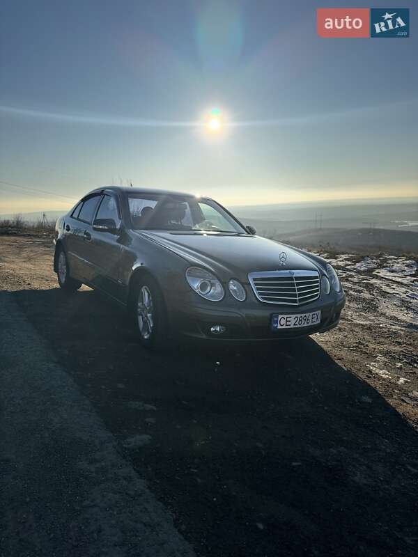 Седан Mercedes-Benz E-Class 2008 в Черновцах