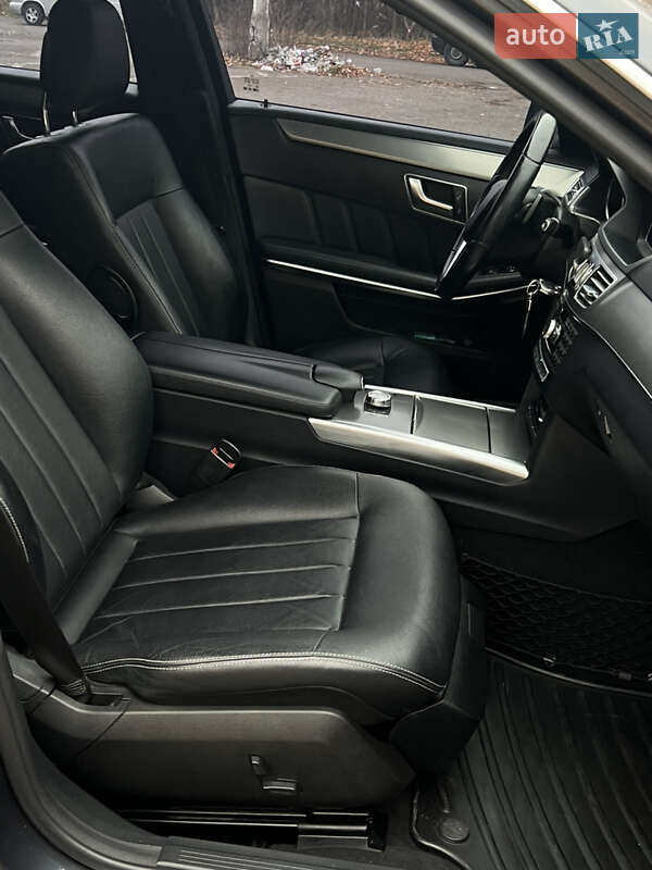 Універсал Mercedes-Benz E-Class 2013 в Івано-Франківську