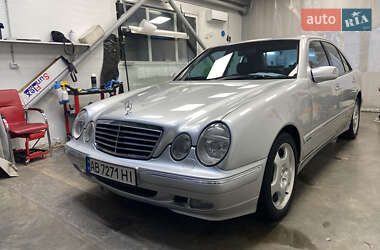 Седан Mercedes-Benz E-Class 2000 в Вінниці