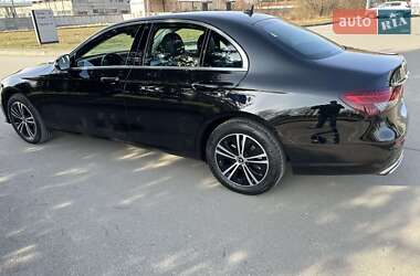 Седан Mercedes-Benz E-Class 2021 в 