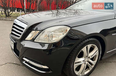 Седан Mercedes-Benz E-Class 2012 в Киеве