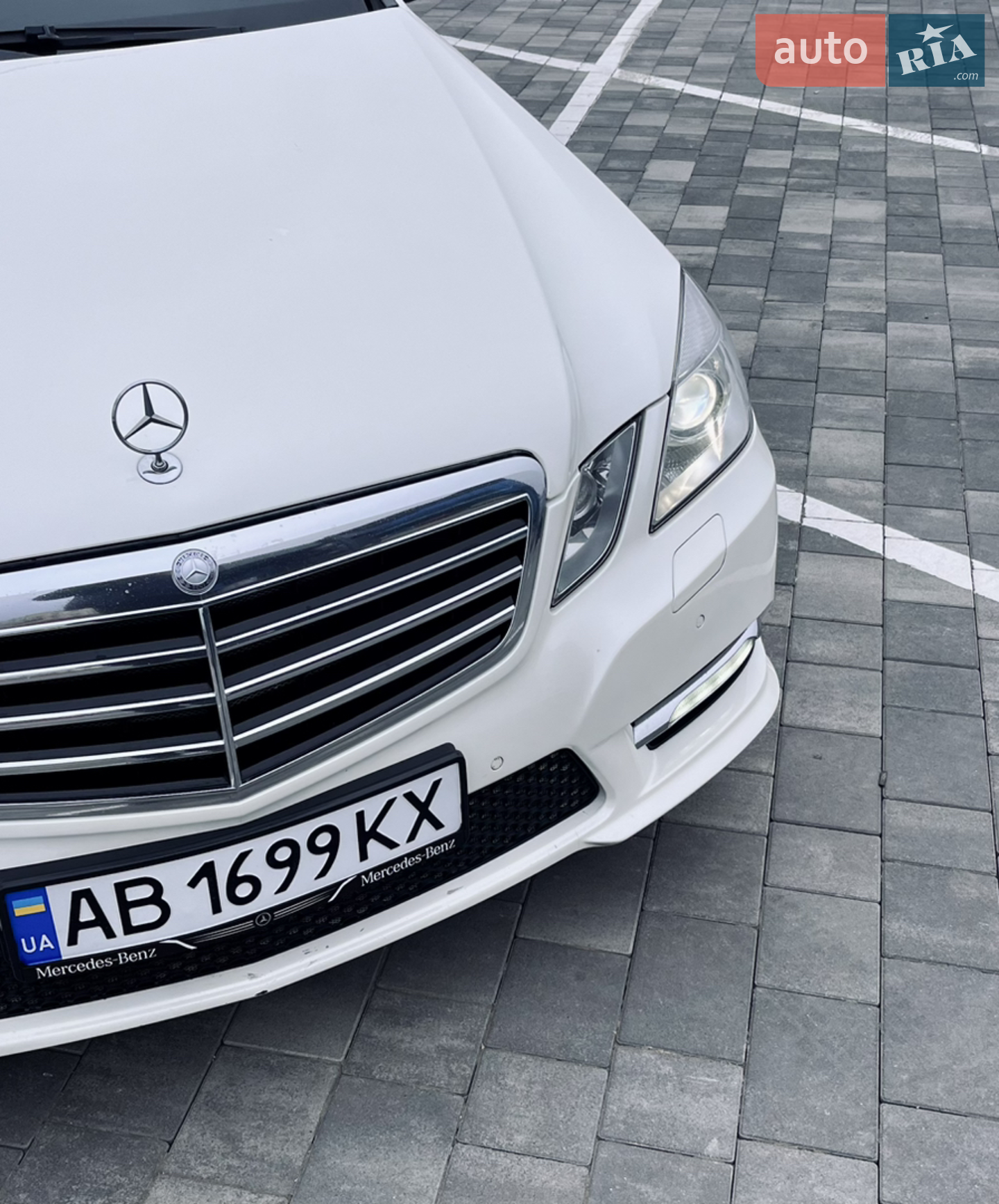 2012 Mercedes-Benz E-klasse - фото 1
