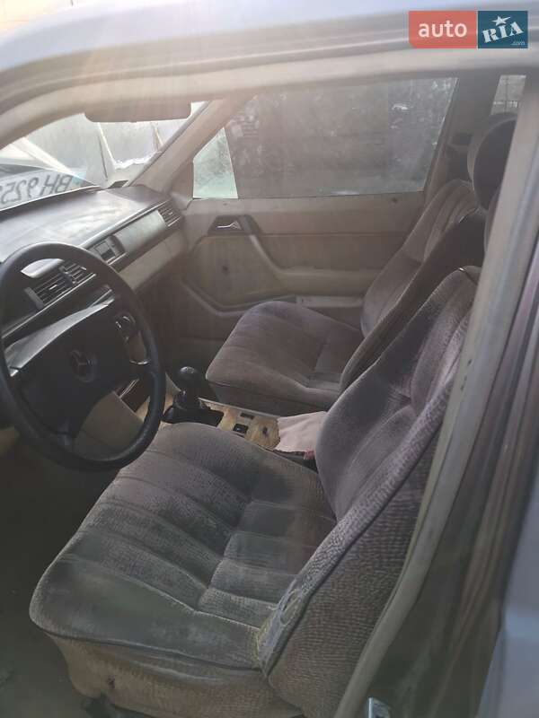 Седан Mercedes-Benz E-Class 1988 в Кропивницком