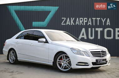 Седан Mercedes-Benz E-Class 2012 в Мукачевому