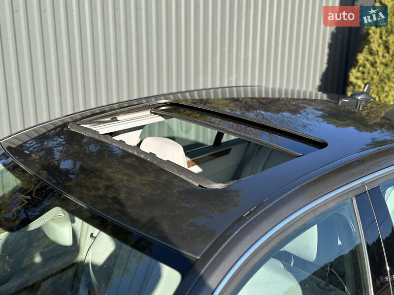 Седан Mercedes-Benz E-Class 2012 в Рівному