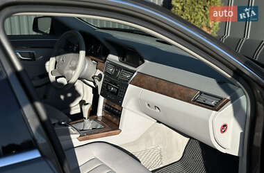 Седан Mercedes-Benz E-Class 2012 в 