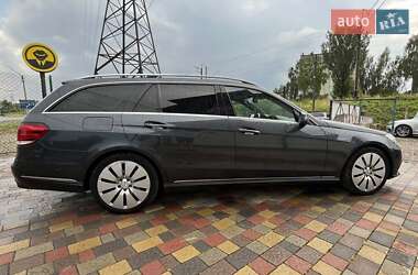 Универсал Mercedes-Benz E-Class 2013 в 