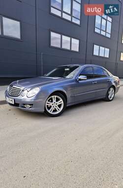 Седан Mercedes-Benz E-Class 2006 в Львове