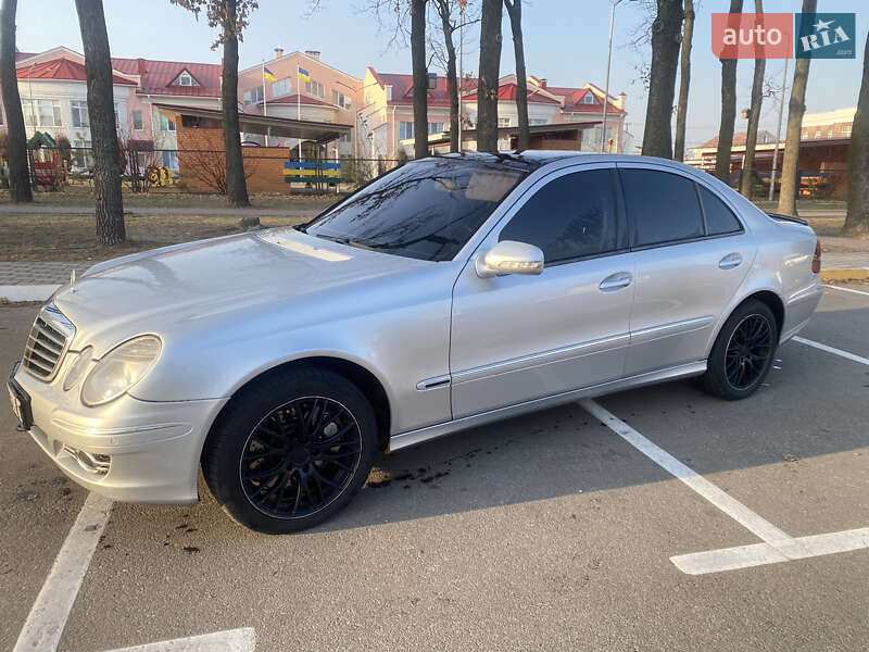 Седан Mercedes-Benz E-Class 2007 в Києві