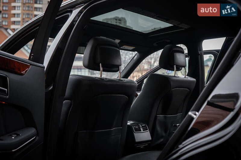 Седан Mercedes-Benz E-Class 2012 в Киеве