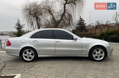 Седан Mercedes-Benz E-Class 2006 в Николаеве