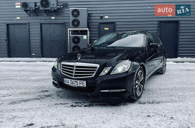 Седан Mercedes-Benz E-Class 2011 в 