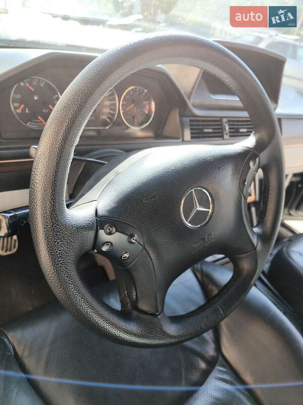 Седан Mercedes-Benz E-Class 1989 в Киеве
