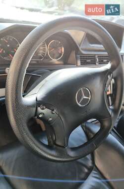 Седан Mercedes-Benz E-Class 1989 в 