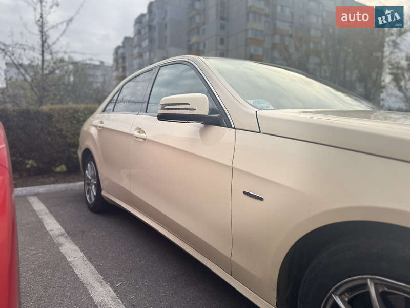Седан Mercedes-Benz E-Class 2010 в Белой Церкви