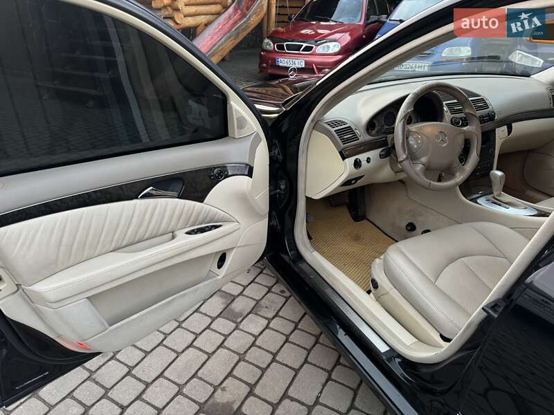 Седан Mercedes-Benz E-Class 2002 в Приборжавском