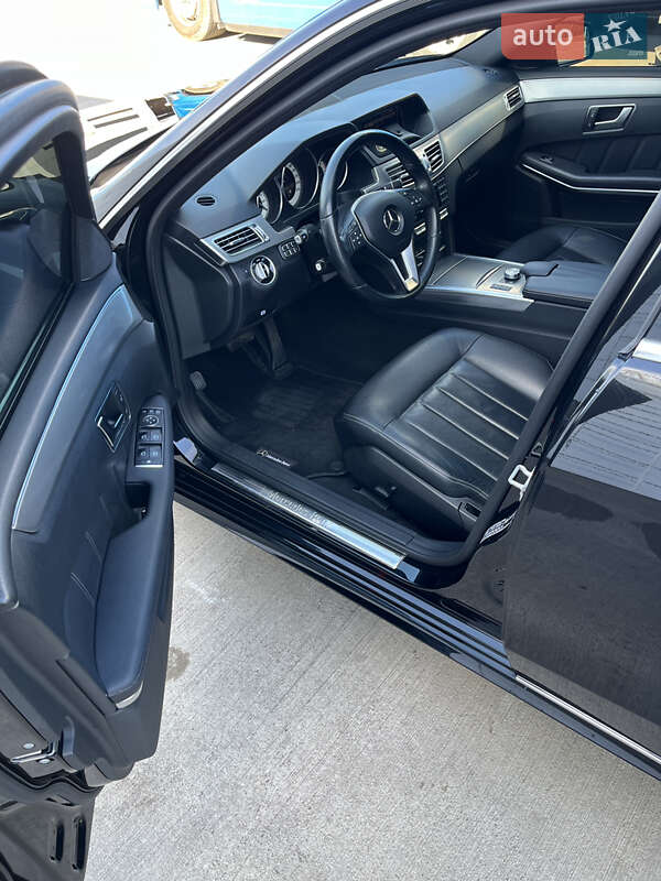 Седан Mercedes-Benz E-Class 2014 в Вараші