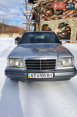 Седан Mercedes-Benz E-Class 1994 в Косове