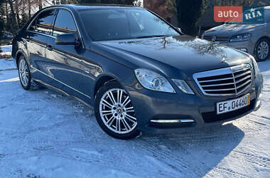 Седан Mercedes-Benz E-Class 2011 в Ровно