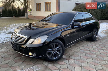 Седан Mercedes-Benz E-Class 2011 в Коломые