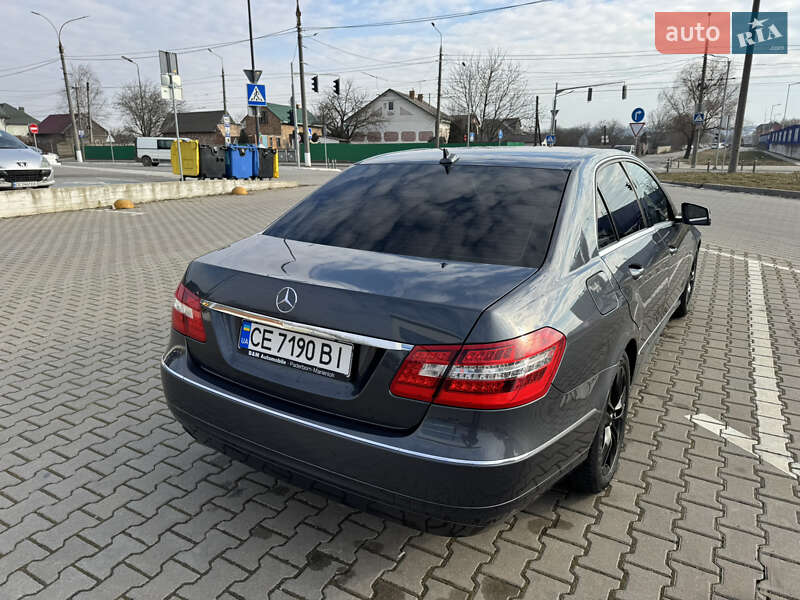 Седан Mercedes-Benz E-Class 2011 в Черновцах