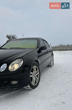 Седан Mercedes-Benz E-Class 2004 в 