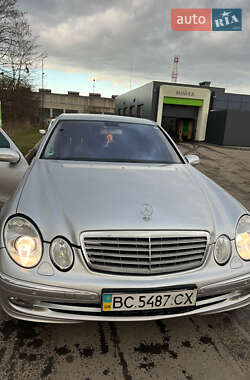 Седан Mercedes-Benz E-Class 2004 в Львове