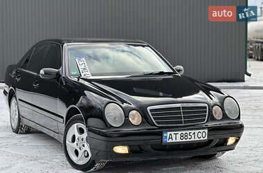 Седан Mercedes-Benz E-Class 2002 в Тернополе