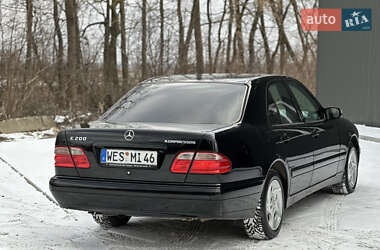 Седан Mercedes-Benz E-Class 2002 в Тернополе