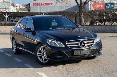 Седан Mercedes-Benz E-Class 2013 в Києві