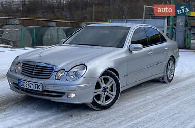 Седан Mercedes-Benz E-Class 2003 в Турке