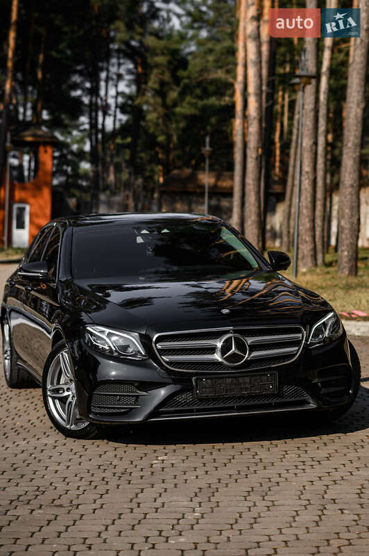 Седан Mercedes-Benz E-Class 2016 в Львові