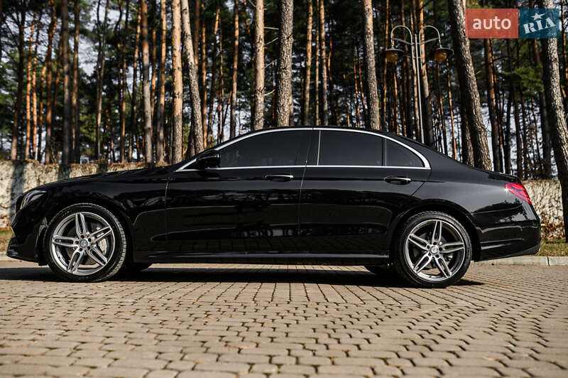Седан Mercedes-Benz E-Class 2016 в Львові
