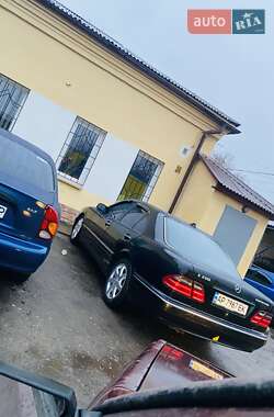 Седан Mercedes-Benz E-Class 2001 в 