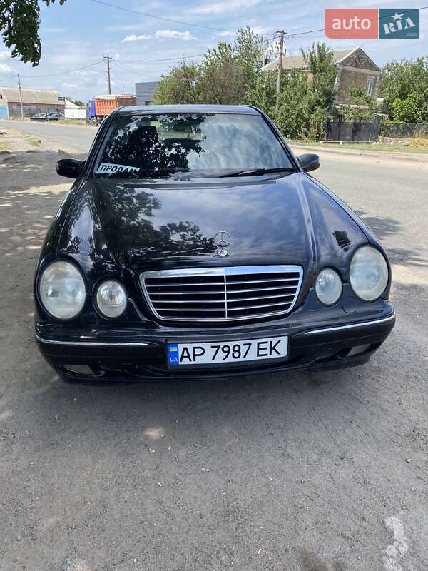 Седан Mercedes-Benz E-Class 2001 в Покровском