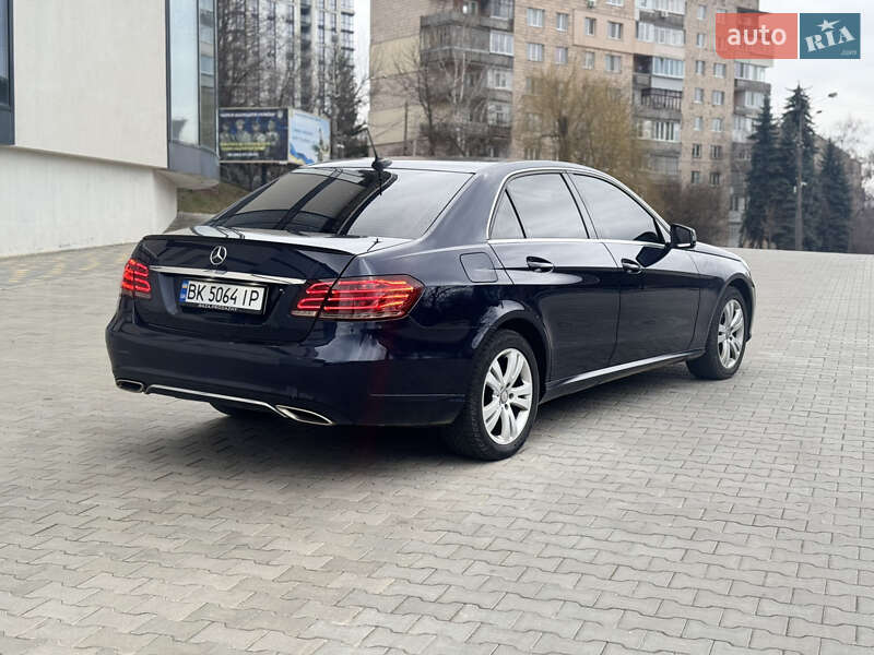 Седан Mercedes-Benz E-Class 2014 в Ровно