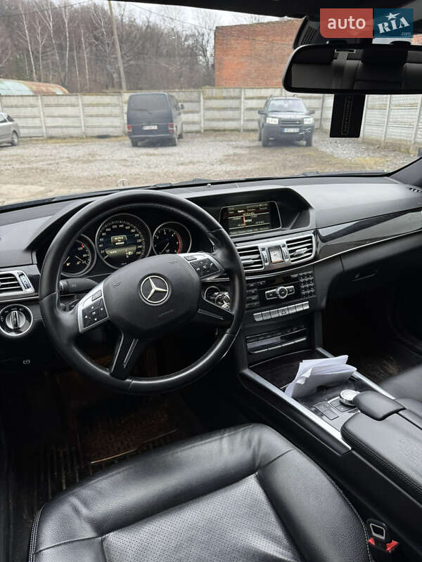 Седан Mercedes-Benz E-Class 2014 в Ровно