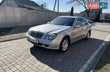 Седан Mercedes-Benz E-Class 2003 в Чернівцях