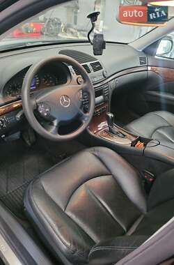 Седан Mercedes-Benz E-Class 2003 в 