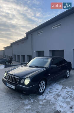 Седан Mercedes-Benz E-Class 1996 в 