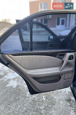 Седан Mercedes-Benz E-Class 1996 в 