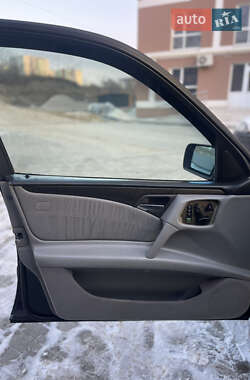Седан Mercedes-Benz E-Class 1996 в 