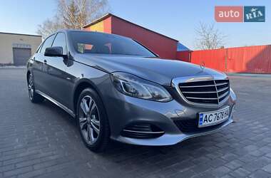 Седан Mercedes-Benz E-Class 2015 в Владимире