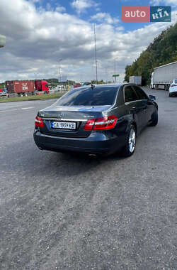 Седан Mercedes-Benz E-Class 2012 в 
