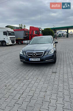 Седан Mercedes-Benz E-Class 2012 в 