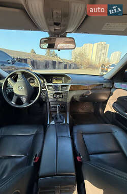 Универсал Mercedes-Benz E-Class 2011 в 
