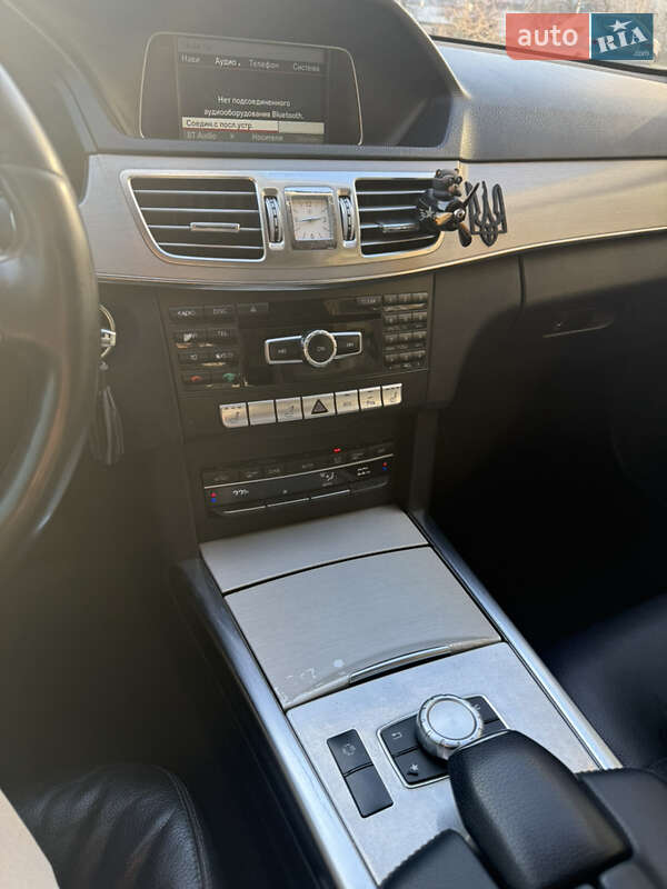 Седан Mercedes-Benz E-Class 2013 в Запоріжжі