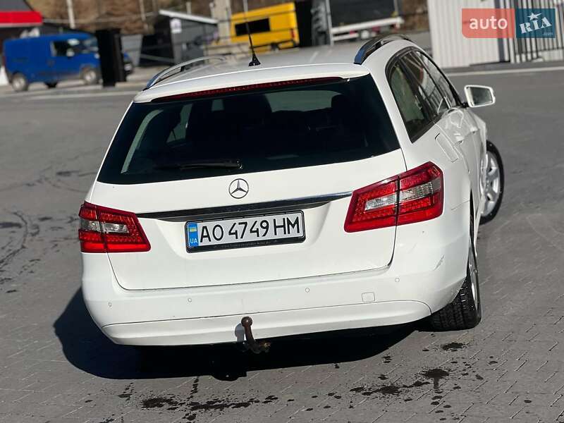 Универсал Mercedes-Benz E-Class 2012 в Хусте
